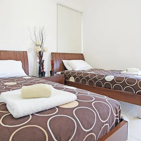Villa Cavant13 *